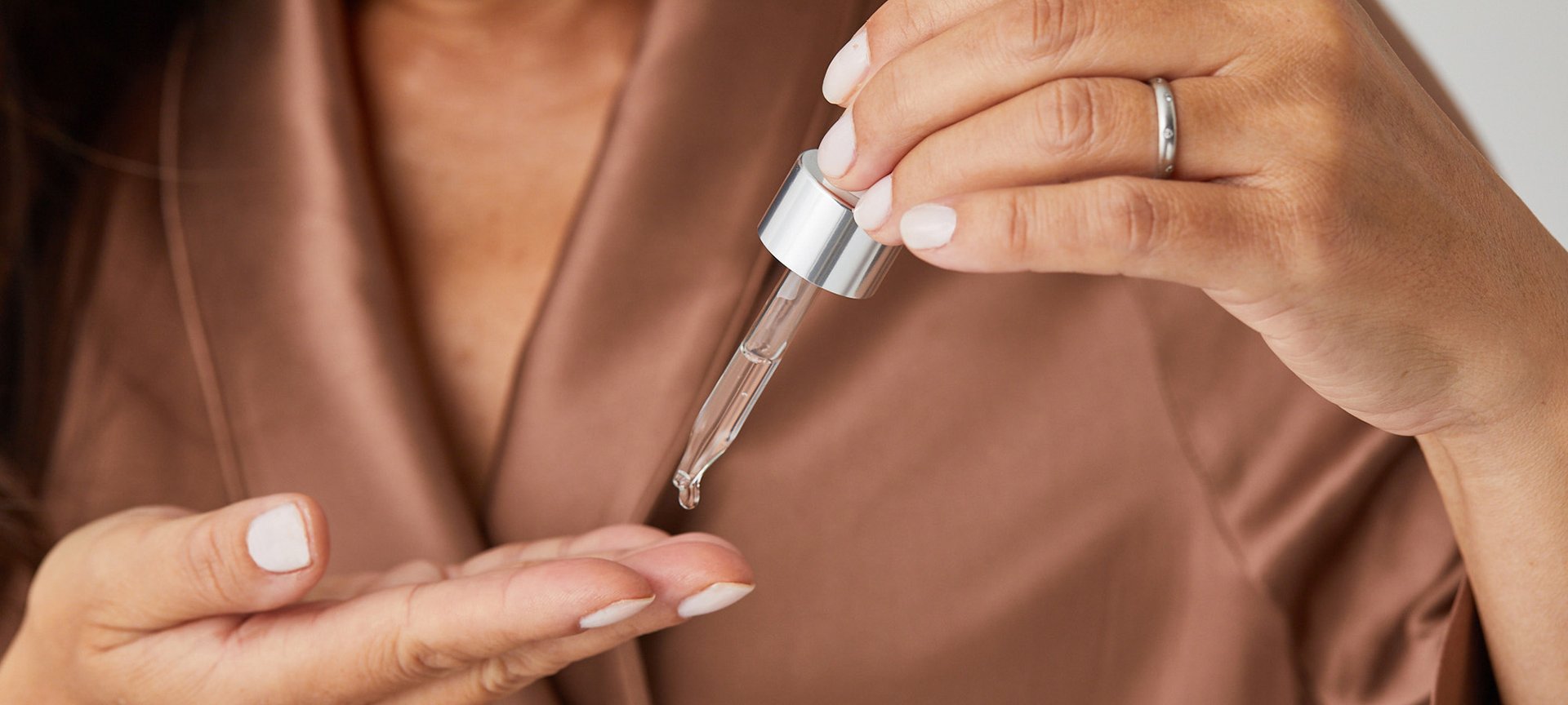 How To Use A Facial Oil L’Oréal Paris