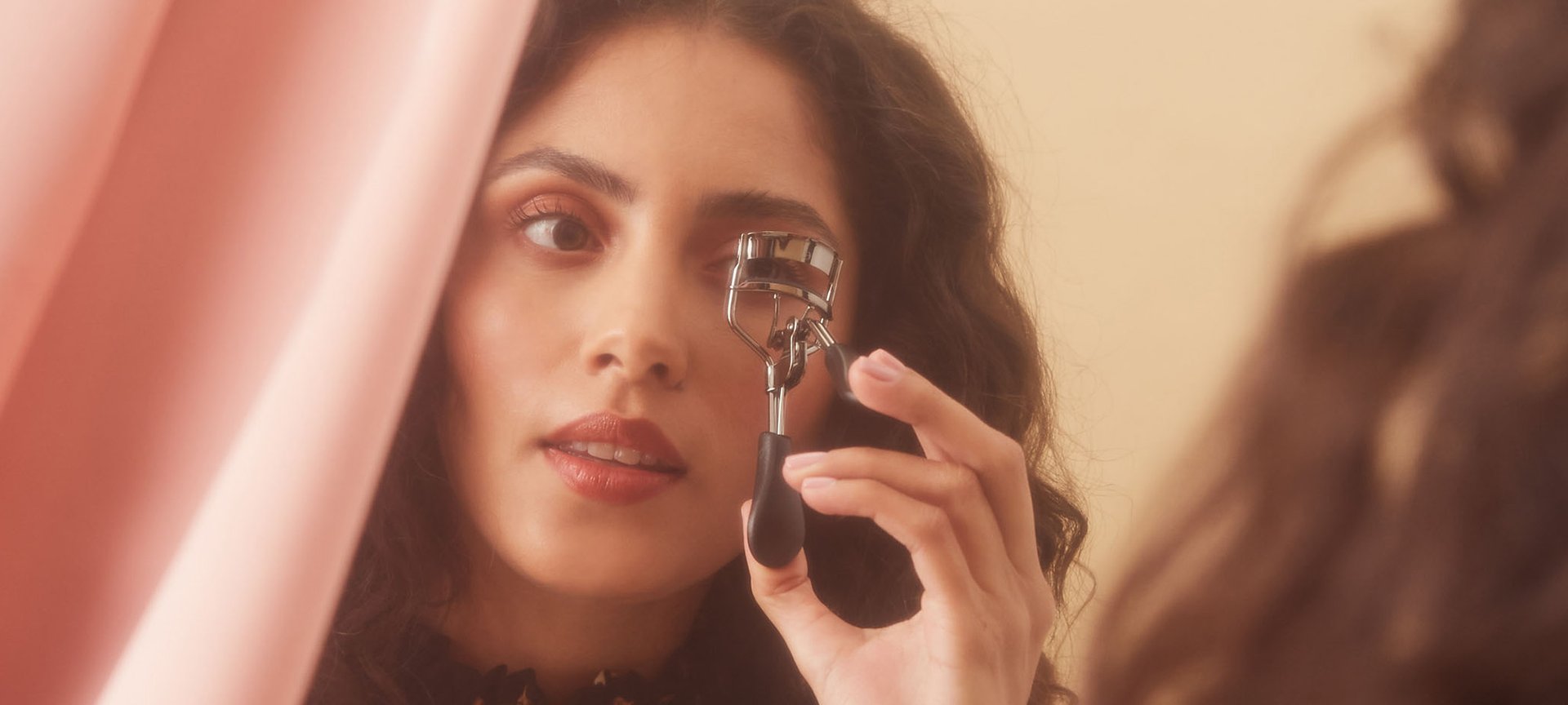 How To Properly Use An Eyelash Curler L'Oréal Paris