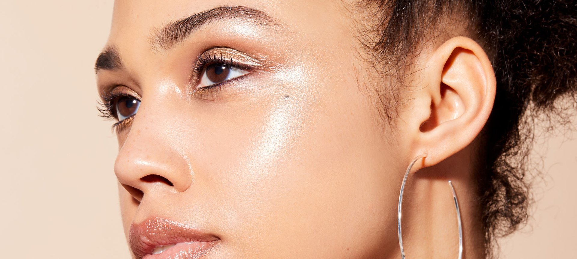 Using Highlighter On Oily Skin CMS Bmag
