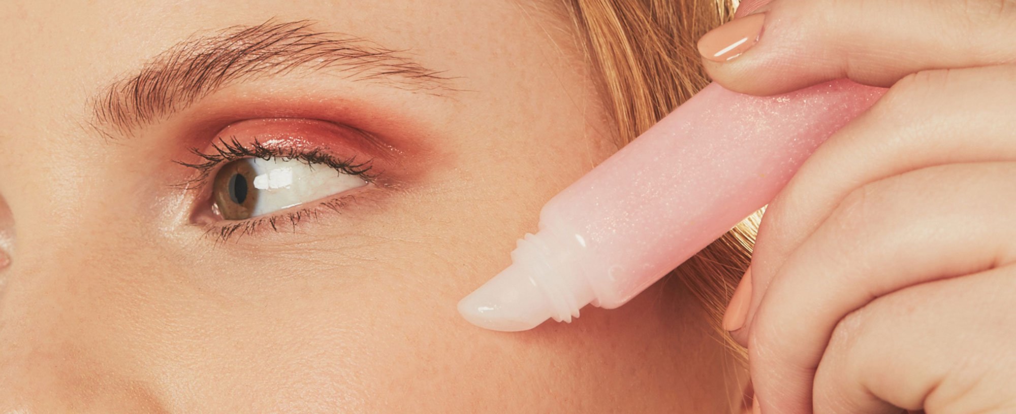 Unconventional Ways To Wear Lip Gloss CMS Bmag