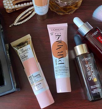 National Selfie Day Makeup Must Haves Hero Bmag