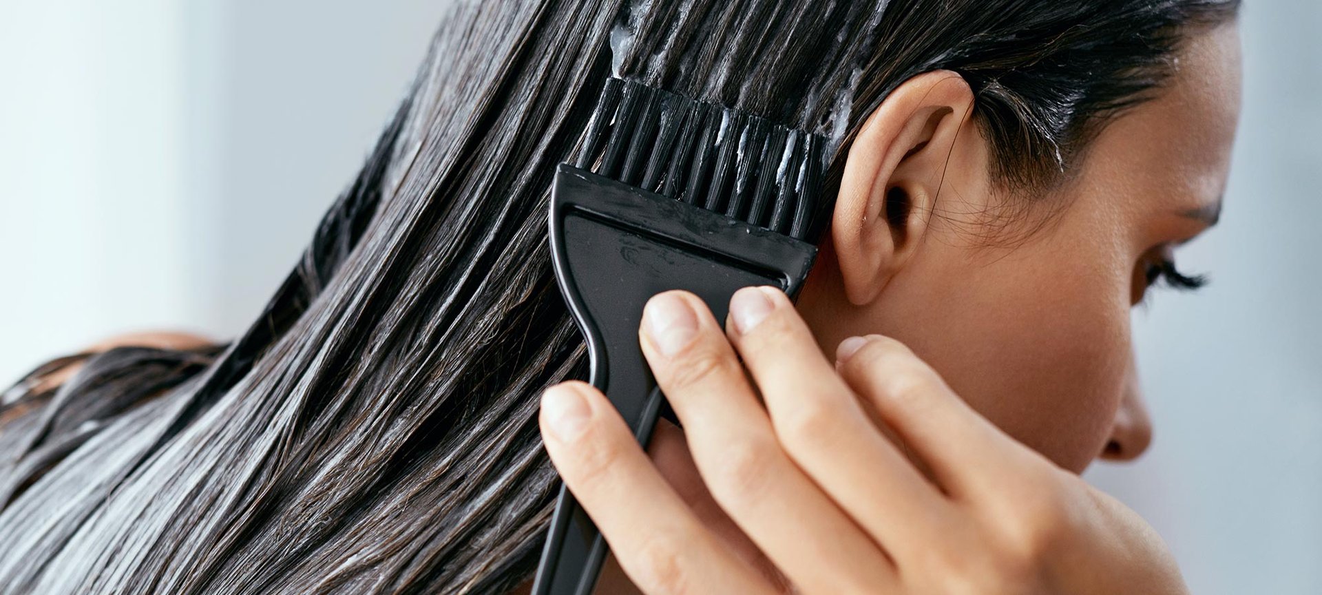 Can You Bleach Wet Hair? - L'Oréal Paris