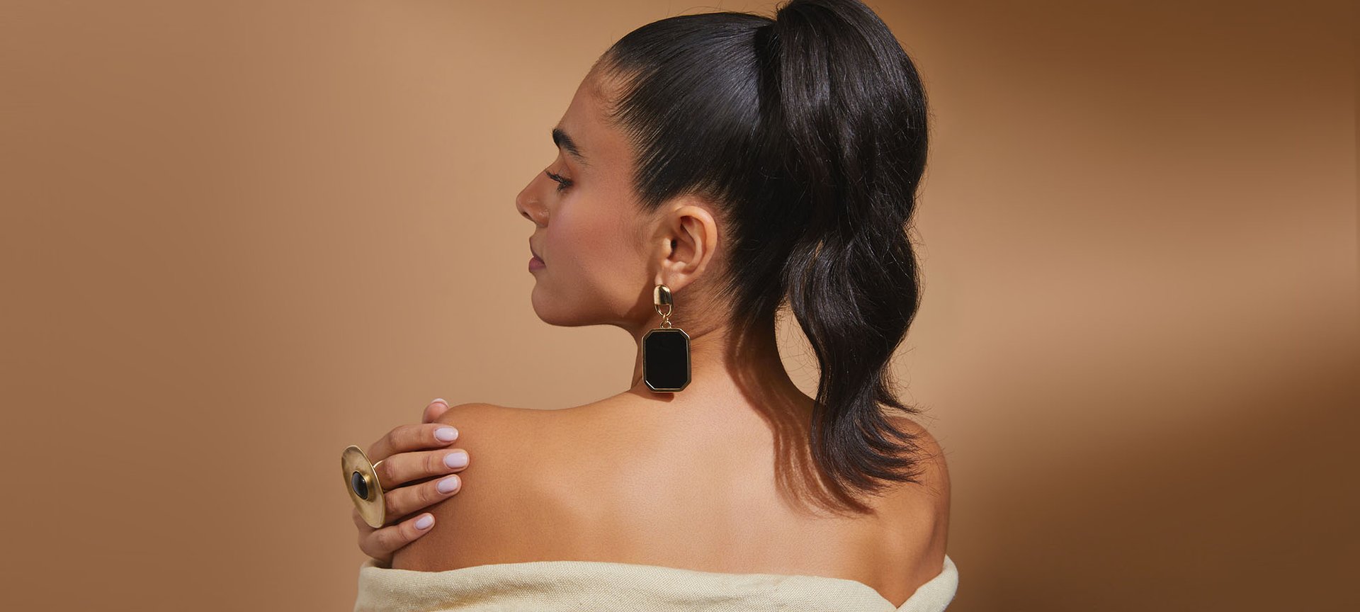 Slicked-Back Hairstyle Ideas - L'Oréal Paris