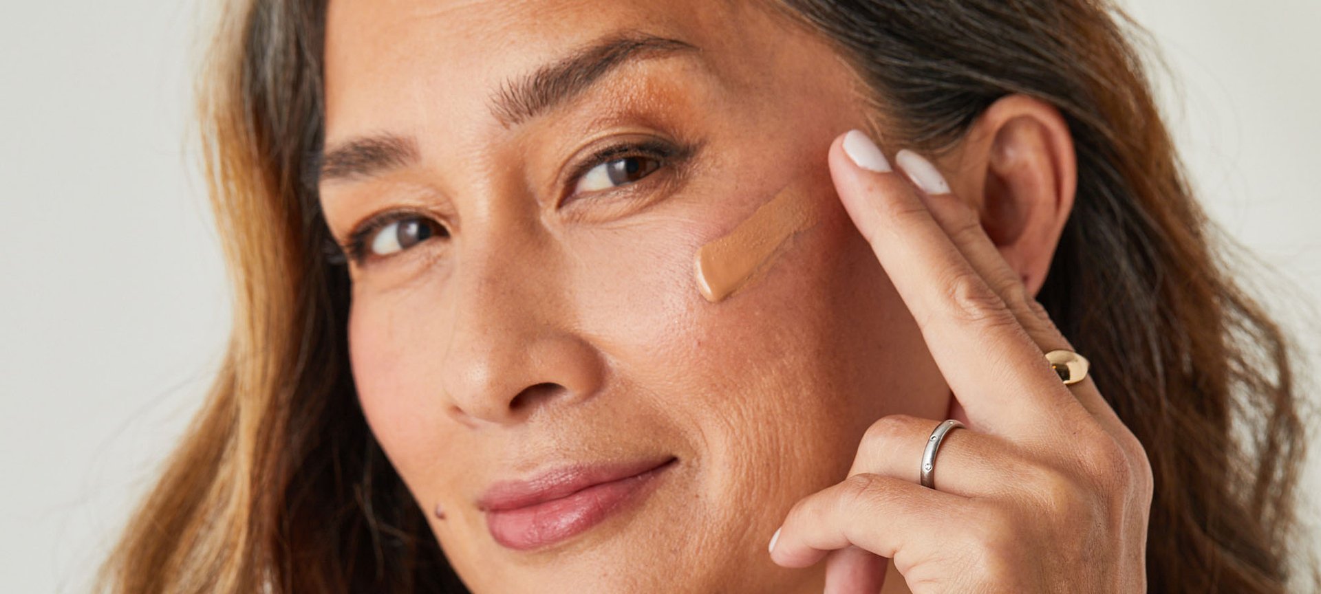 Difference Between Tinted Moisturizer BB Cream And Foundation
