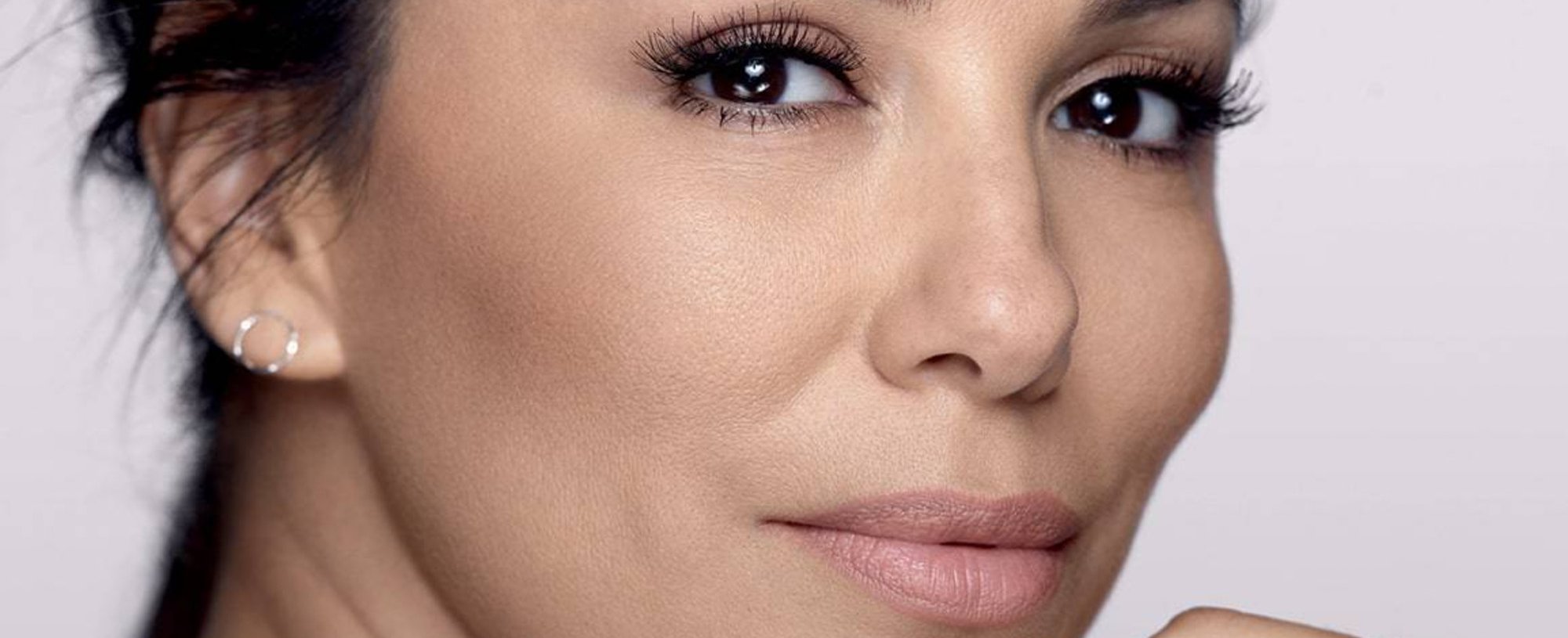 Eva Longoria Mascara