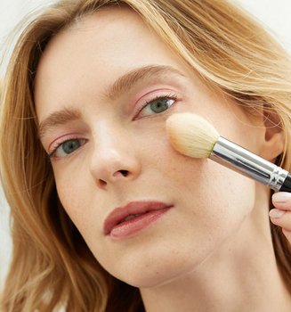 How To Contour Using Blush