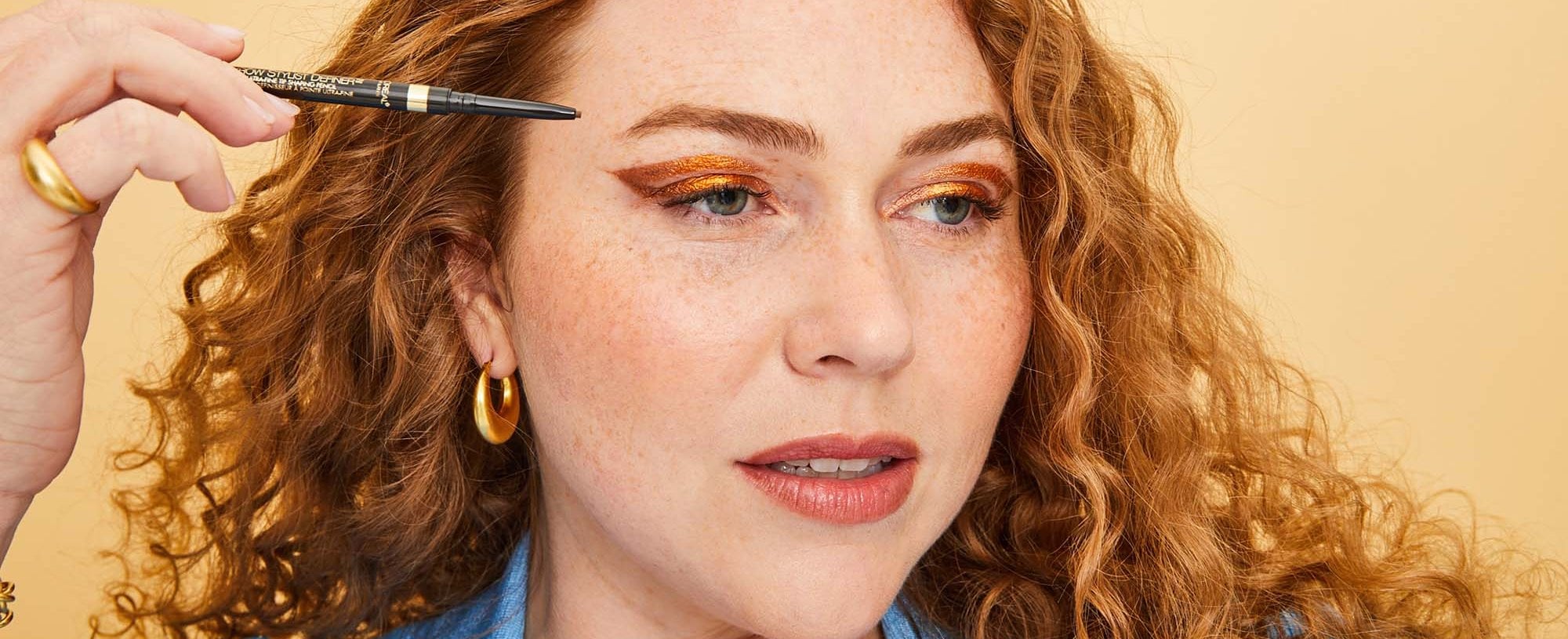 Lightening Your Eyebrows With Makeup