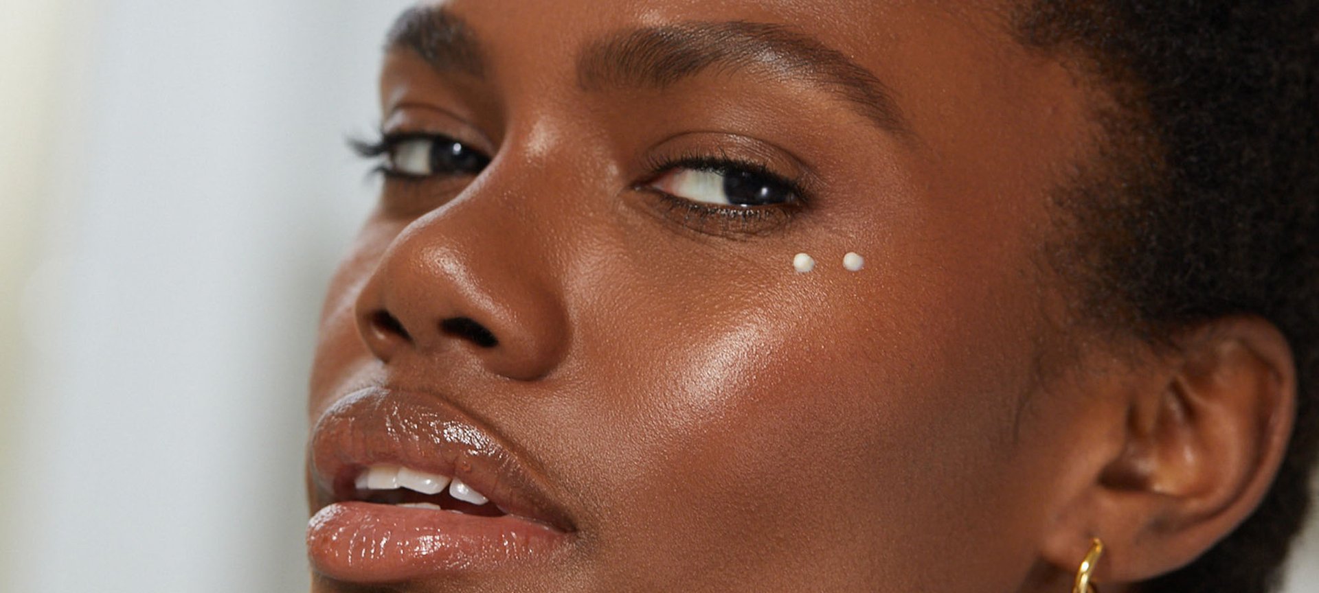 The Right Way To Apply Eye Cream