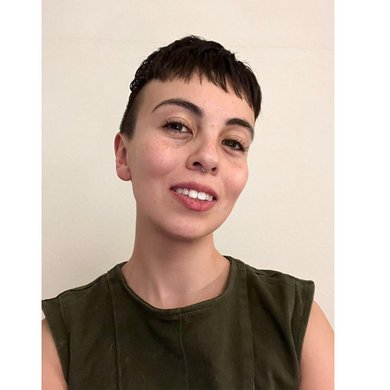 Editor Fernanda Farjeat 03 11 26