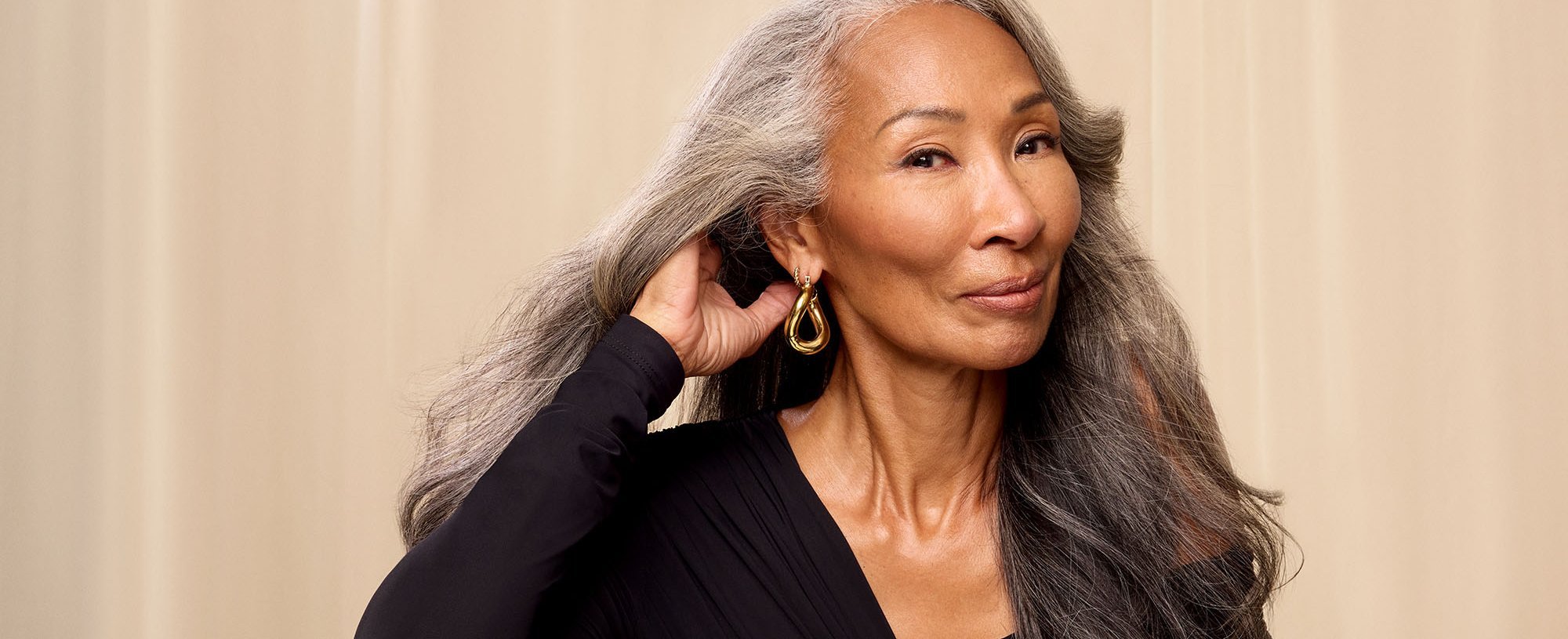 8 Tips for Transitioning to Gray Hair - L'Oréal Paris