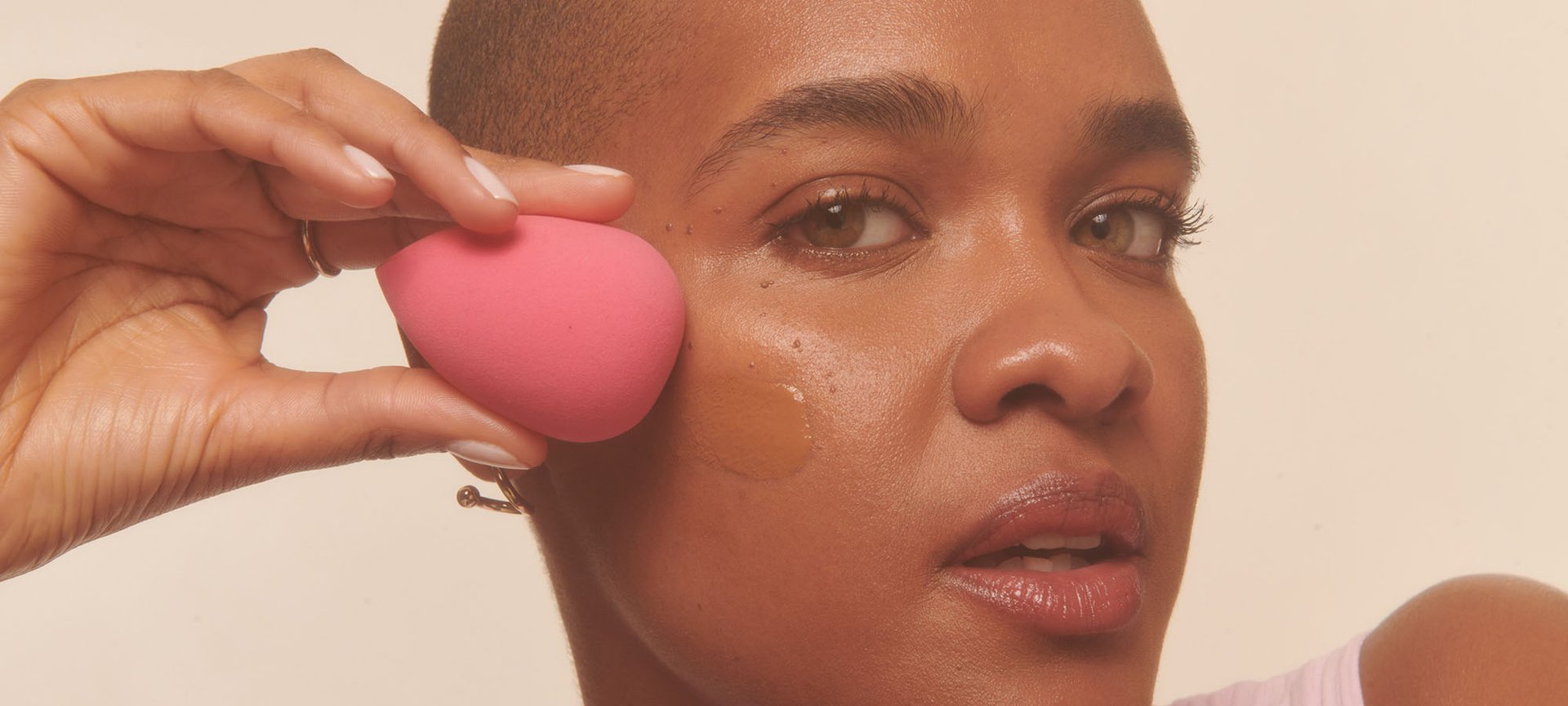 What is concealer outlet