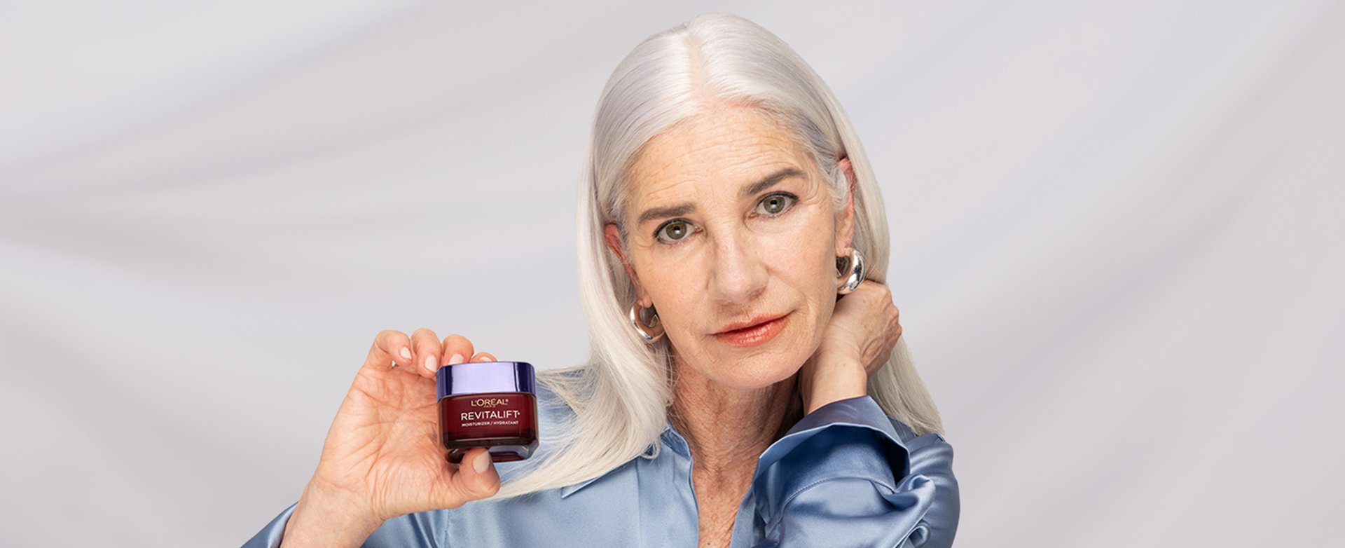 Banner-a-tk-step-skincare-routine-for-your-décolettage-Desktop