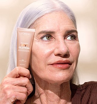 Banner Makeup With Skin Care Benefits Mobile