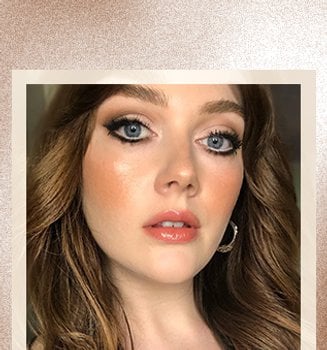 Banner Groovy 70s Makeup Mobile