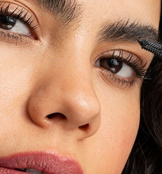 Banner How To Remove Waterproof Makeup Mobile