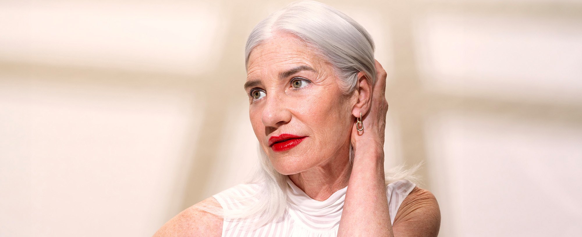 Banner Makeup Tips For Aging Skin Desktop