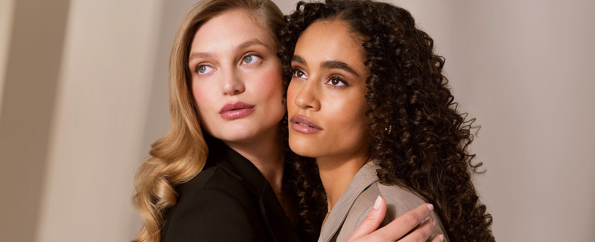 Banner-soft-glam-makeup-looks-desktop