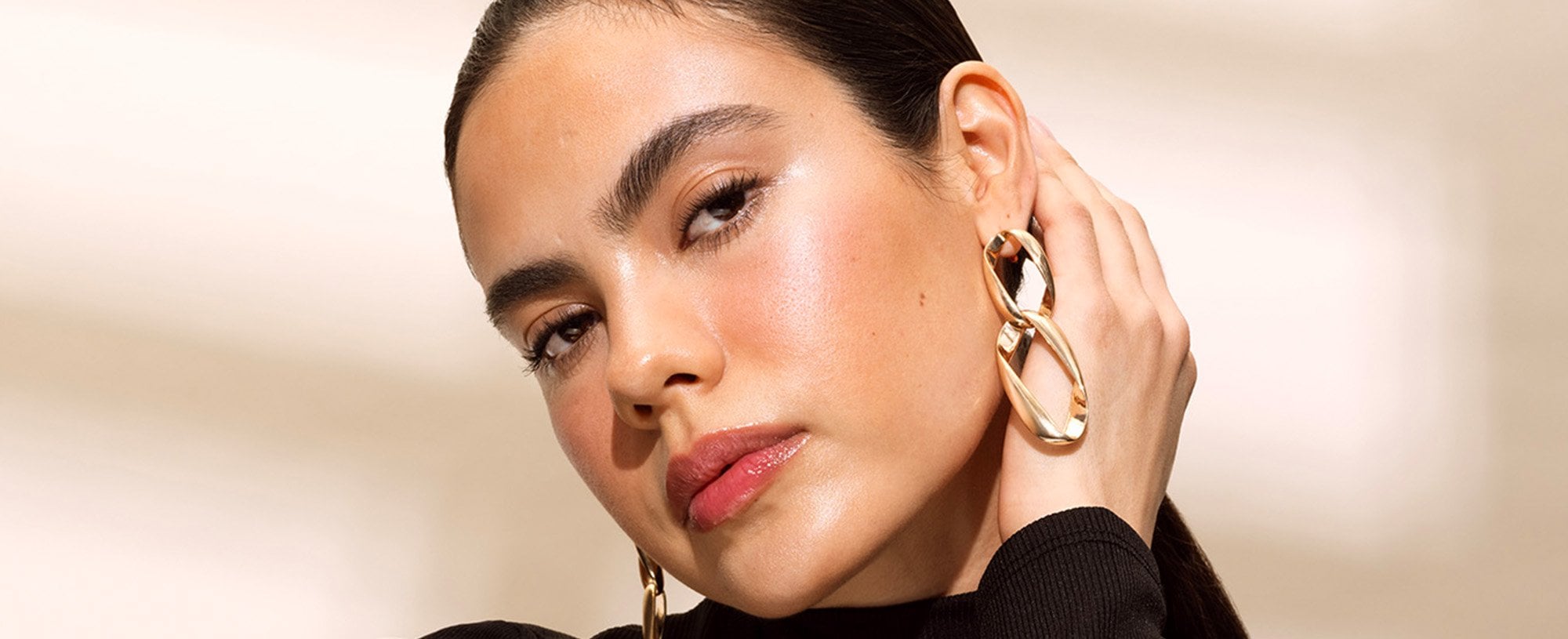 Person with beauty mark on face