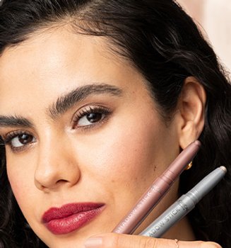 Banner-how-to-use-an-eyeshadow-stick-Mobile
