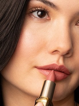 Banner Nude Lipstick Desktop