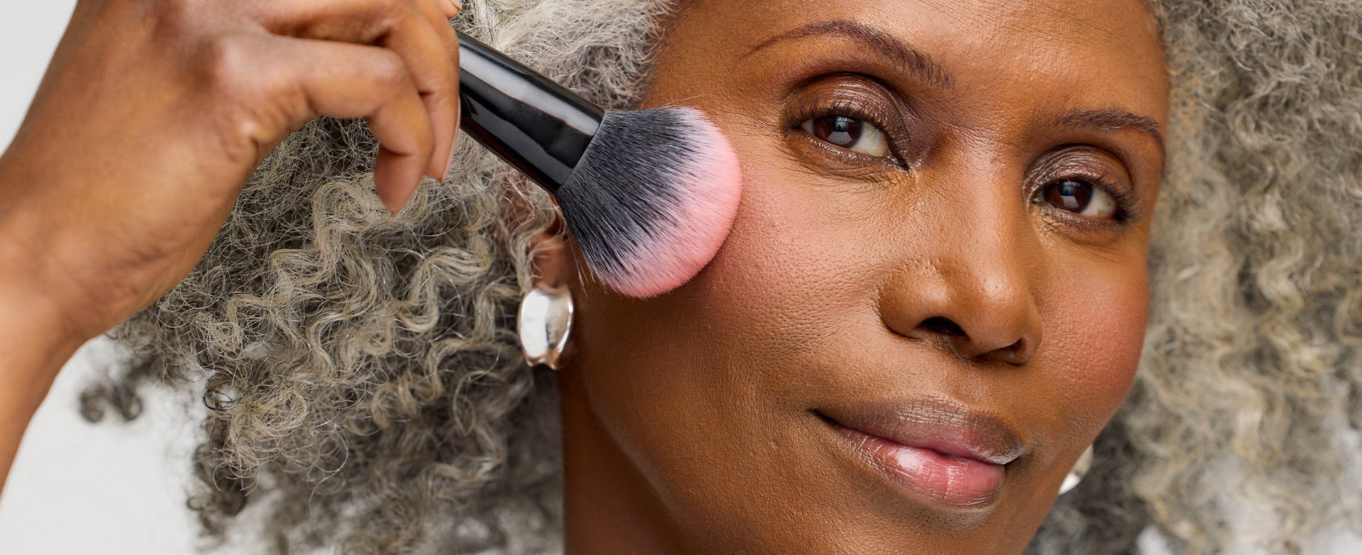 Banner-the-best-blush-mature-skin-desktop