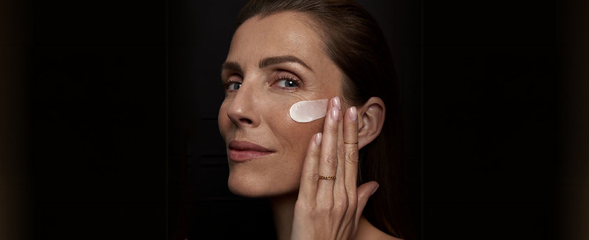 Banner-Viral Savvy—Why Bethenny Frankel and the Internet Are Obsessed With Midnight Cream-desktop