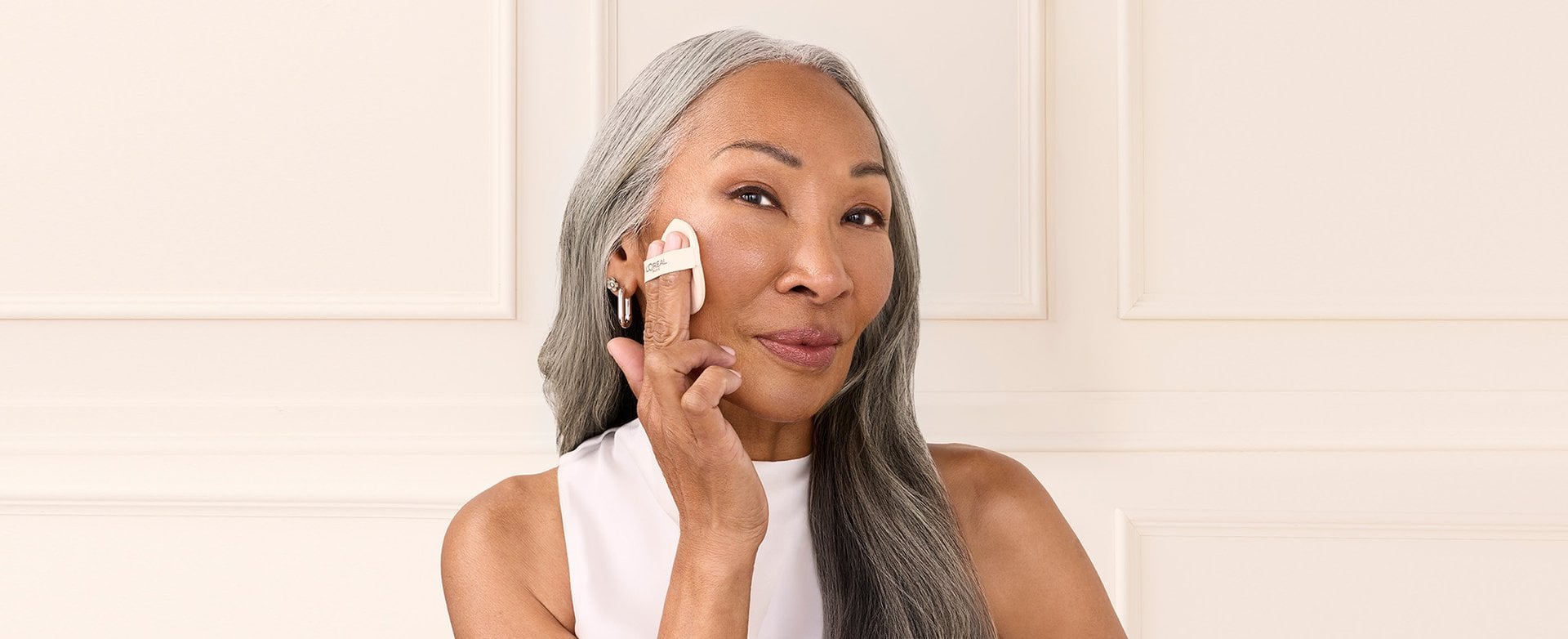 Header-how-to-make-mature-skin-look-dewy-Desktop