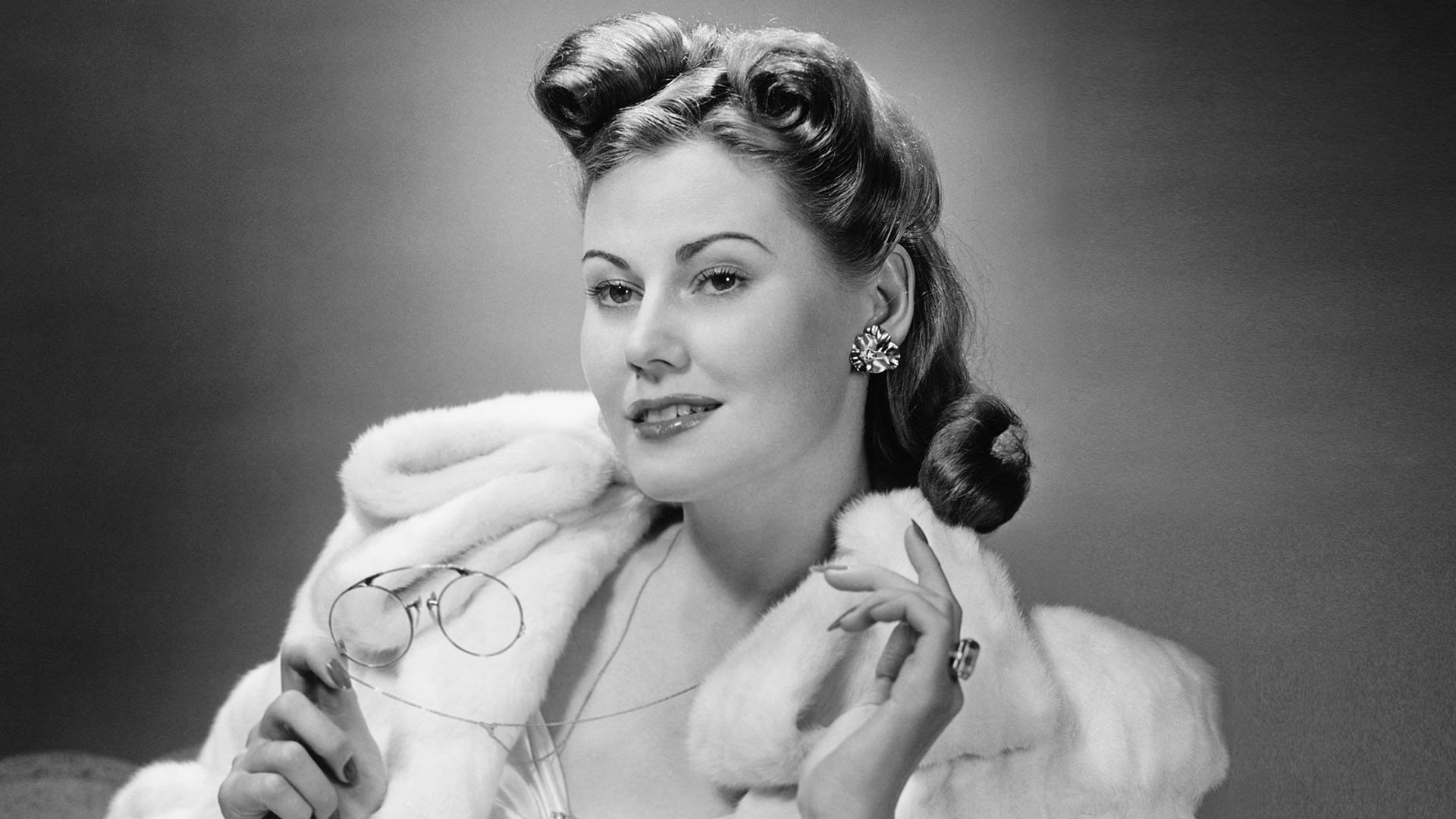 13 Beautiful 1940s Hairstyles You Can Wear in 2020 - L'Oréal Paris