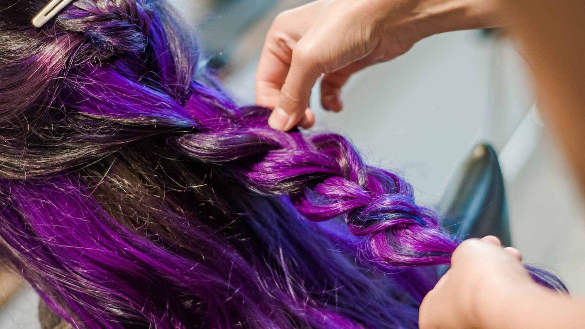How to Get Black and Purple Hair - L'Oréal Paris