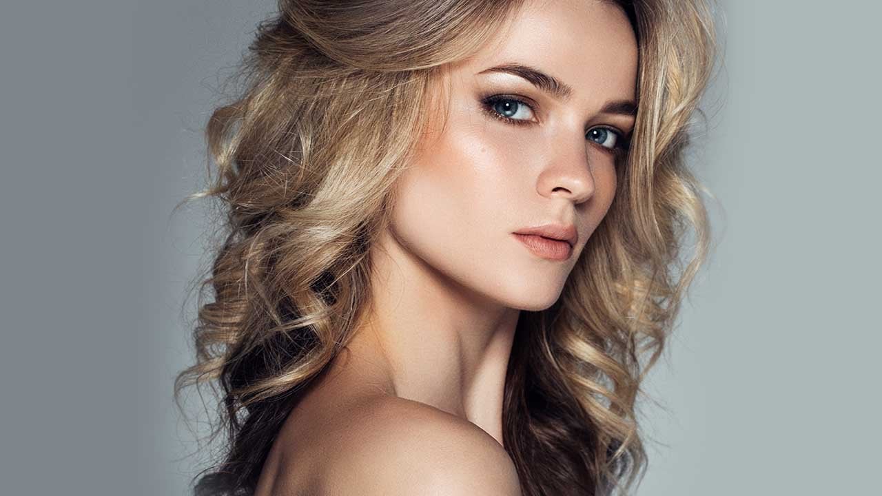 How To Get a Blonde Roast Hair Color For Winter 2020 - L'Oréal Paris
