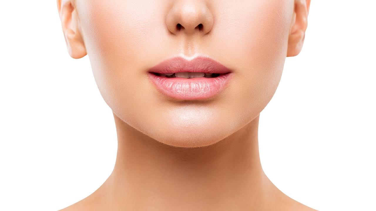 Loreal Paris Article How To Accentuate Your Cupids Bow For A Perfect Pout D