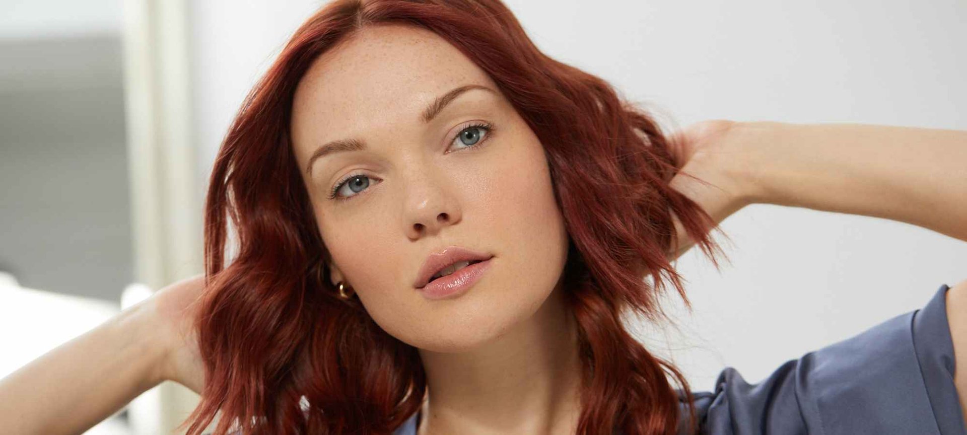6 Captivating Dark Red Hair Color Ideas – L'Oréal Paris