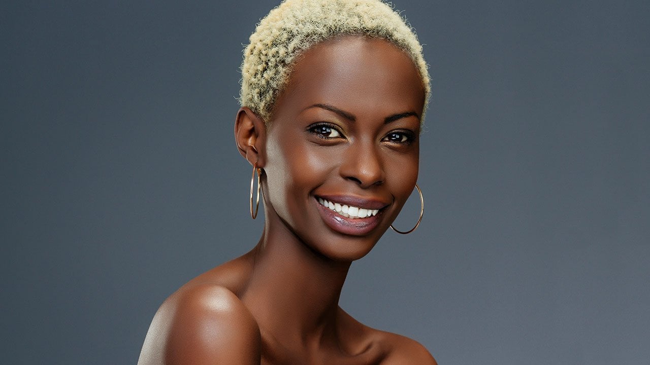 21 Hair Color Ideas for Dark Skin Tones to Try This Year