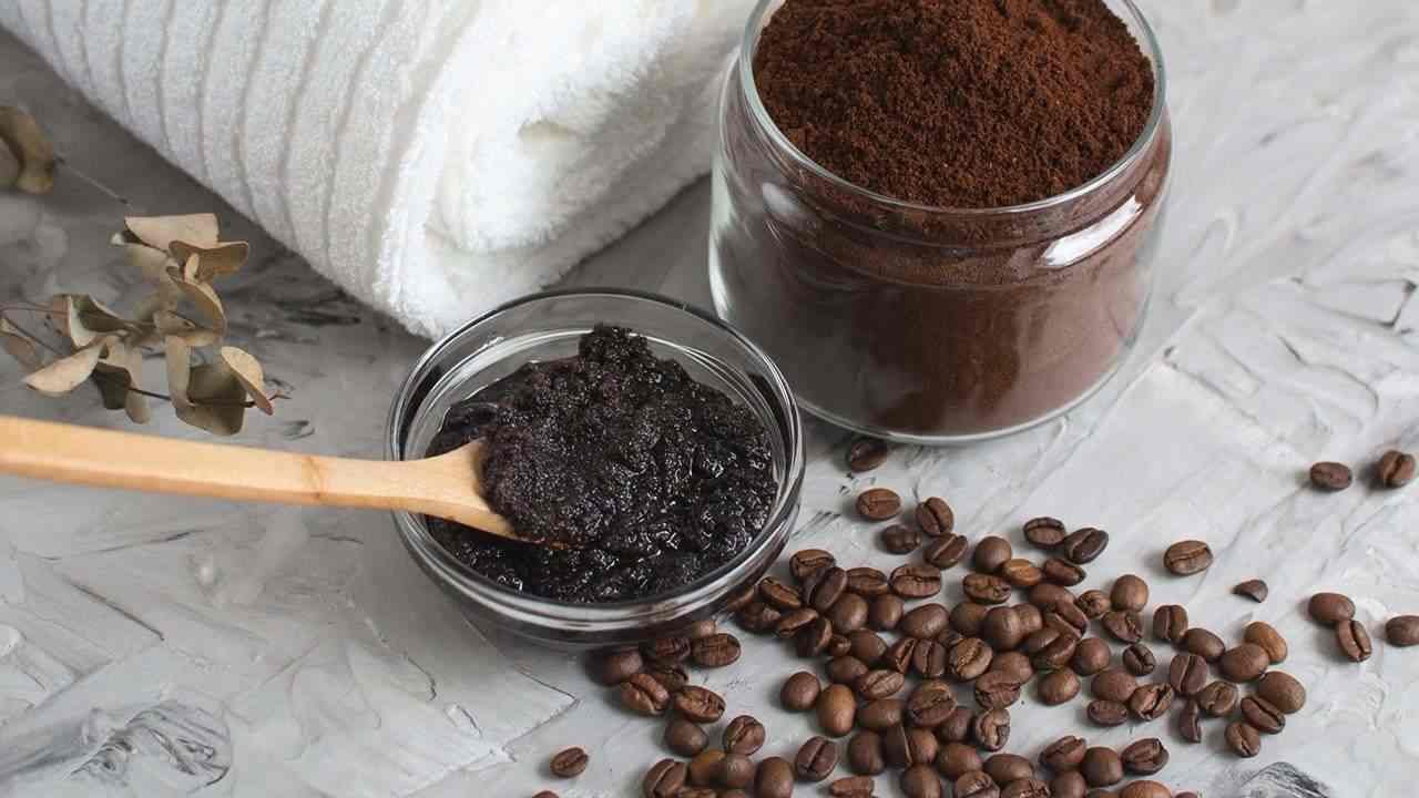 Should You DIY a Coffee Scrub with Coffee Grounds? - L'Oréal Paris