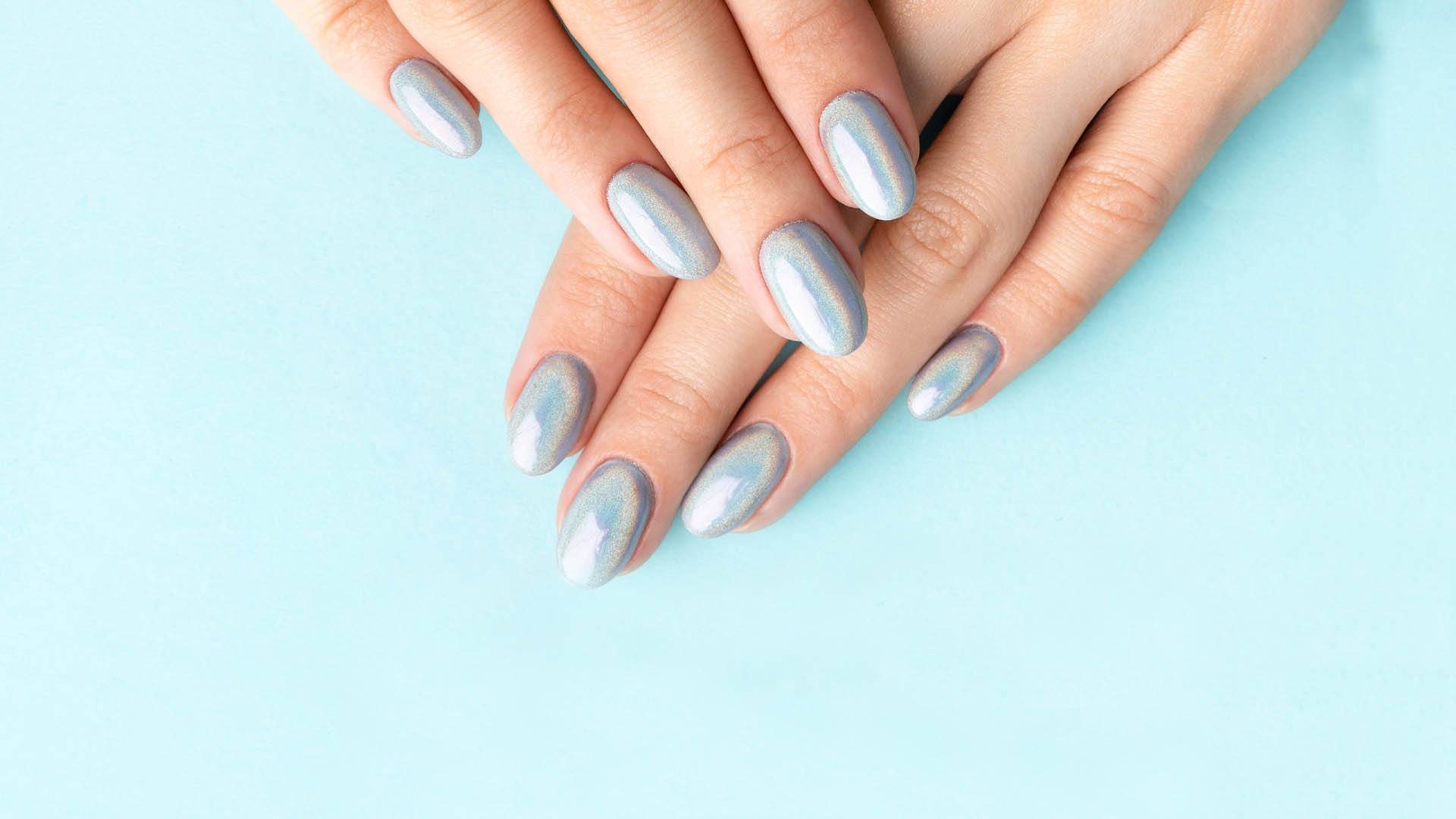 Loreal Paris Article Try Holographic Nails For An Out Of This World Mani D