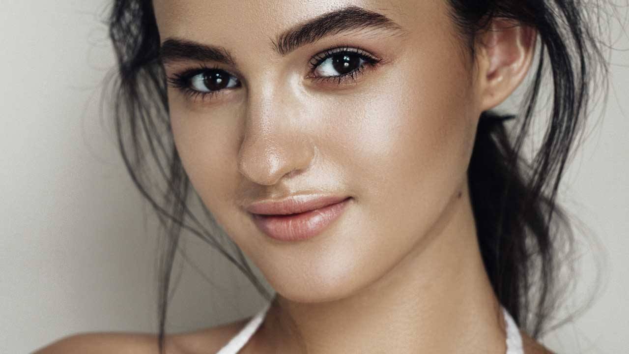 Loreal Paris BMAG Article How To Create A Natural Makeup Look D