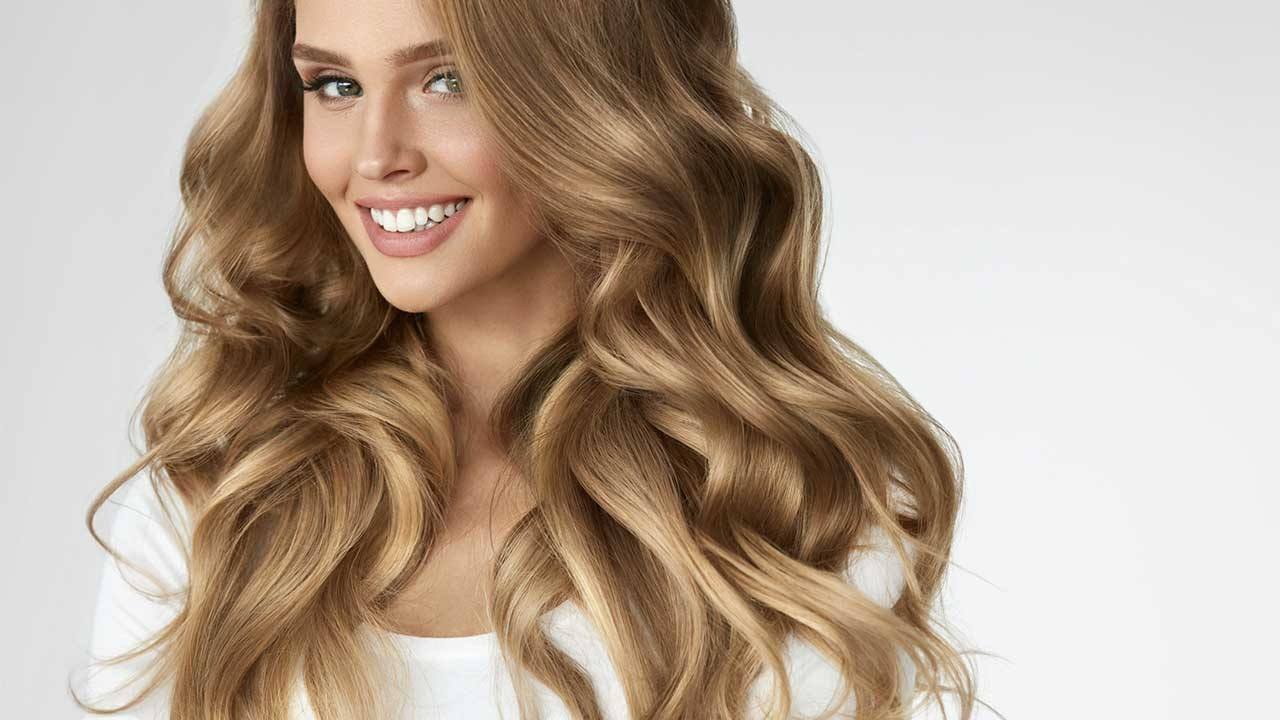 Loreal Paris BMAG Article How to Get a Honey Blonde Hair Color D