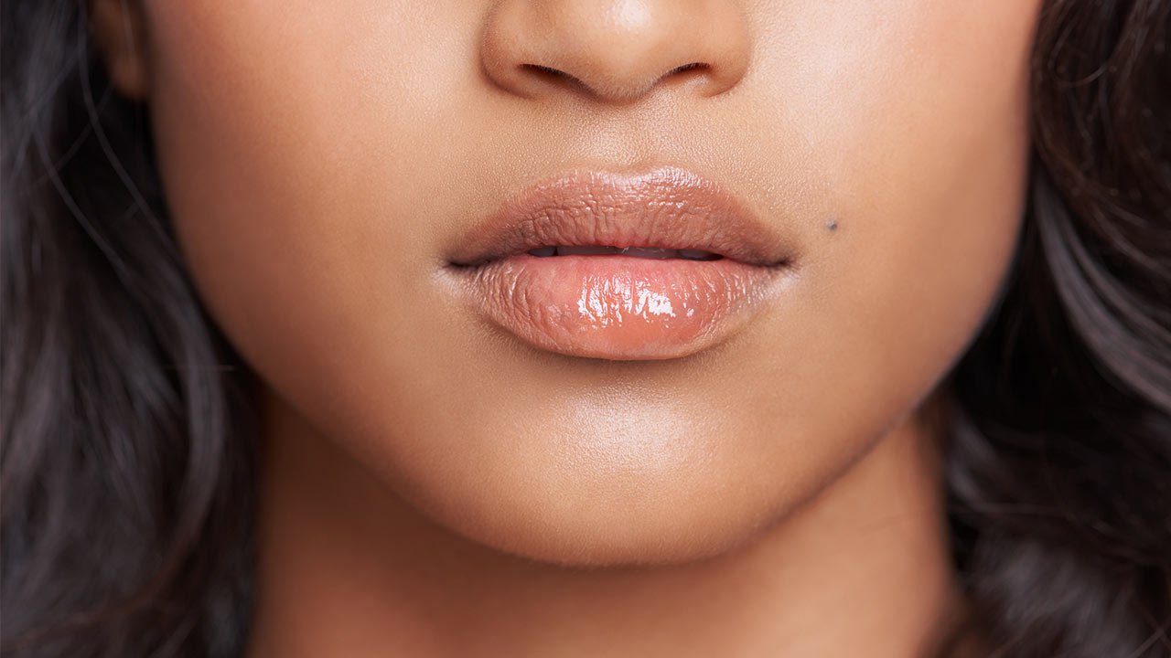 LOreal Paris BMAG Article Do You Need To Use A Lip Primer D