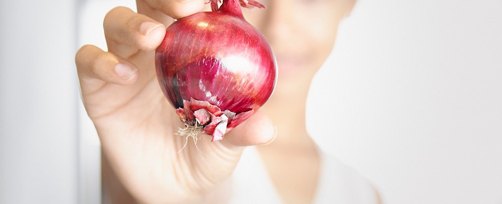 Loreal Paris BMAG Article onion is the latest unexpected skin care ingredient D