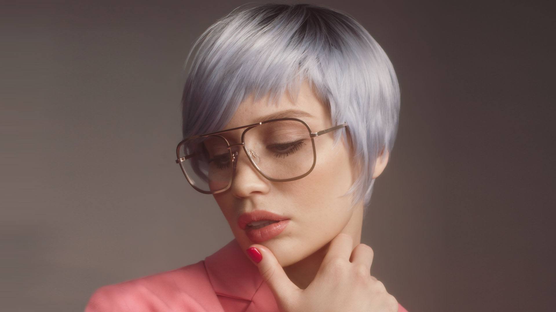 Loreal Paris Article How to Get Silver Blue Hair DIY Tutorial D