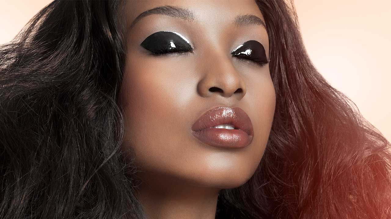 Loreal Paris Bmag Article How To Do A Silver Eyeliner Makeup Look D