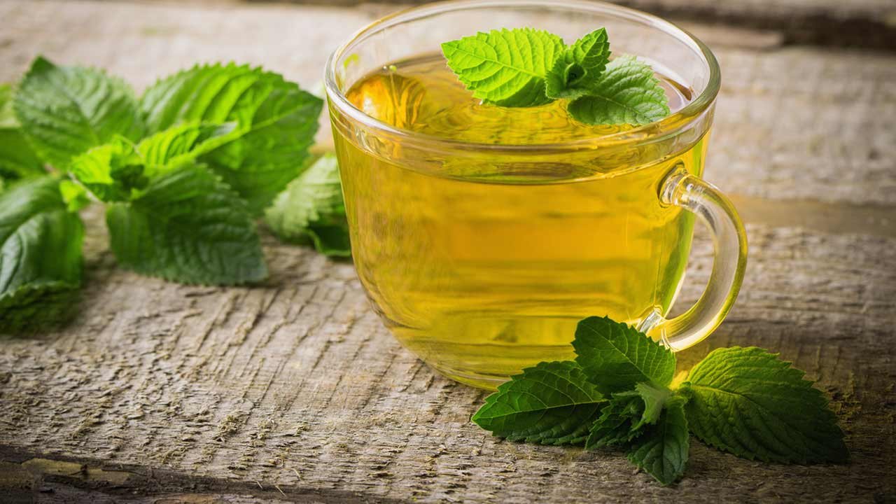 LOreal Paris BMAG Article Does Spearmint Tea Really Help Acne D