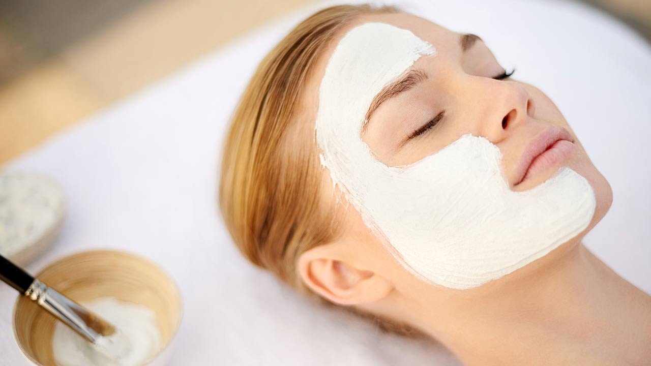 Loreal Paris BMAG Face Mask How To Give Yourself A Spa Like Facial At Home D