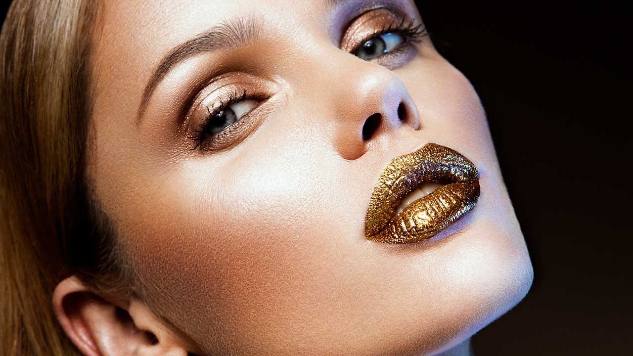 How to Find Your Metallic Lipstick Match - L'Oréal Paris