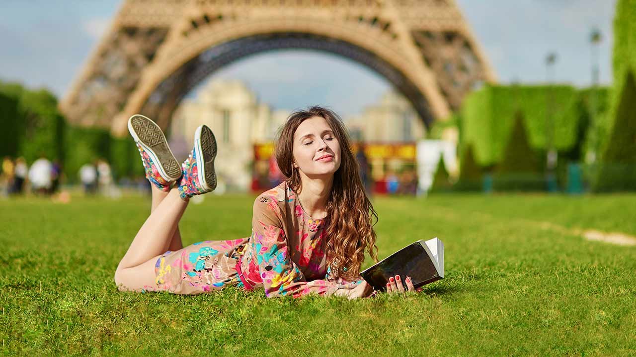 Loreal Paris BMAG Article 3 French Girl Hairstyles D