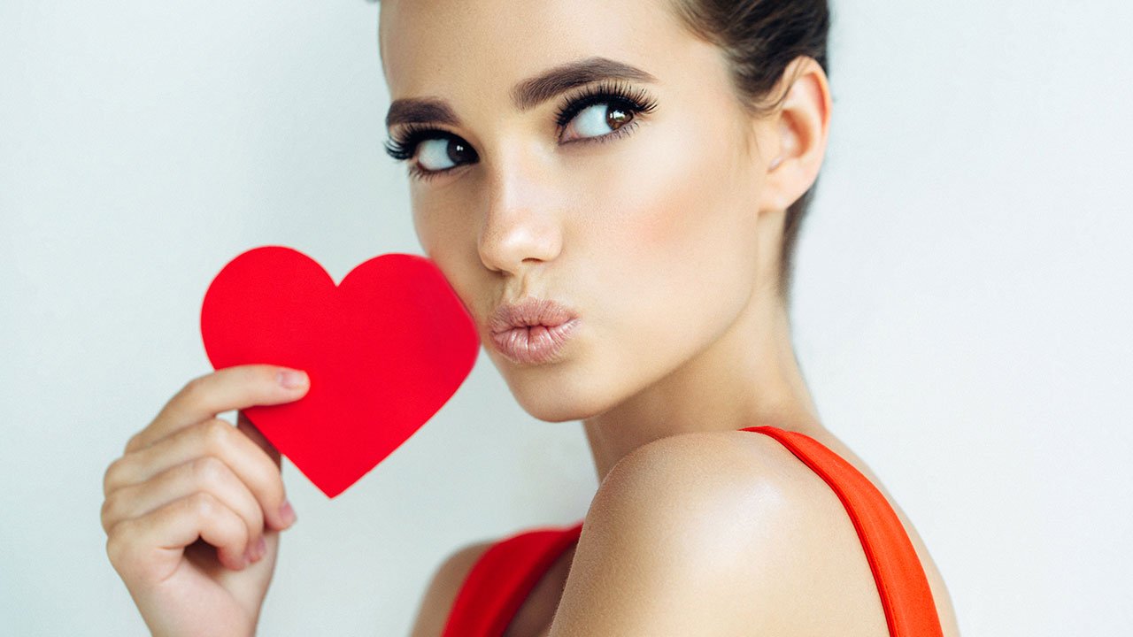 Loreal Paris BMAG Article 8 Ways To Get Glowing Skin In Time For Valentines Day D
