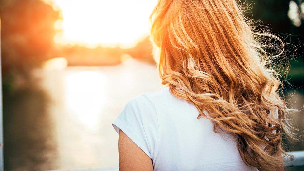How to Get Golden Blonde Hair - L'Oréal Paris