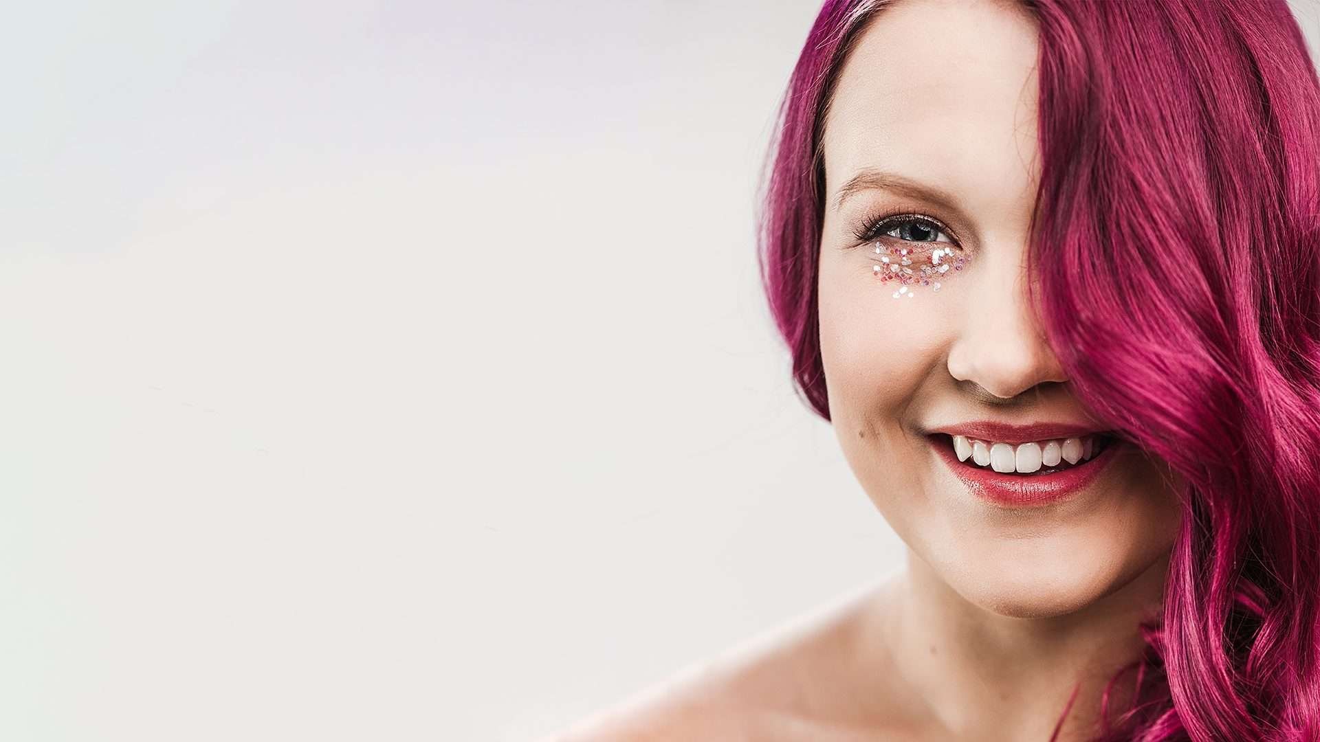 How to Get a Stunning Magenta Hair Color - L'Oréal Paris