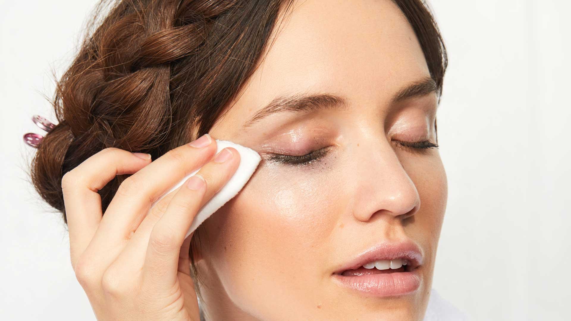 Remove Waterproof Mascara And Makeup Hero Bmag
