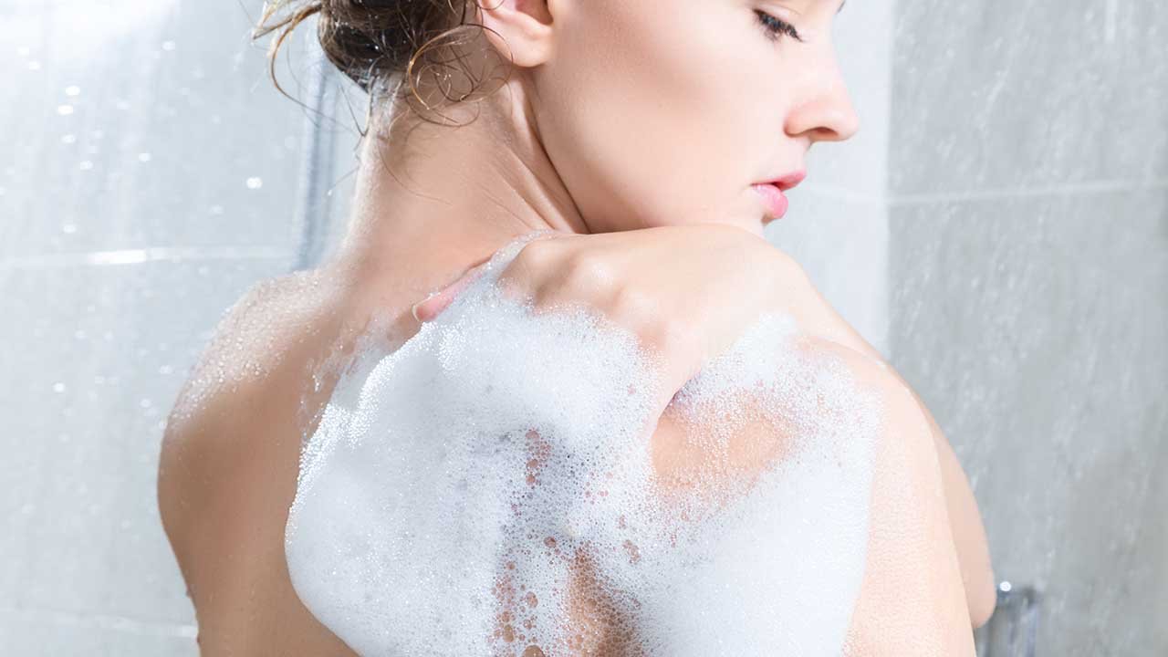 Loreal Paris BMAG Article How To Shower For Beatiful Skin D